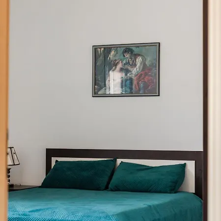 Appartamento Flower Balcony | 2br Beachside Escape By Pikhost Sarandë